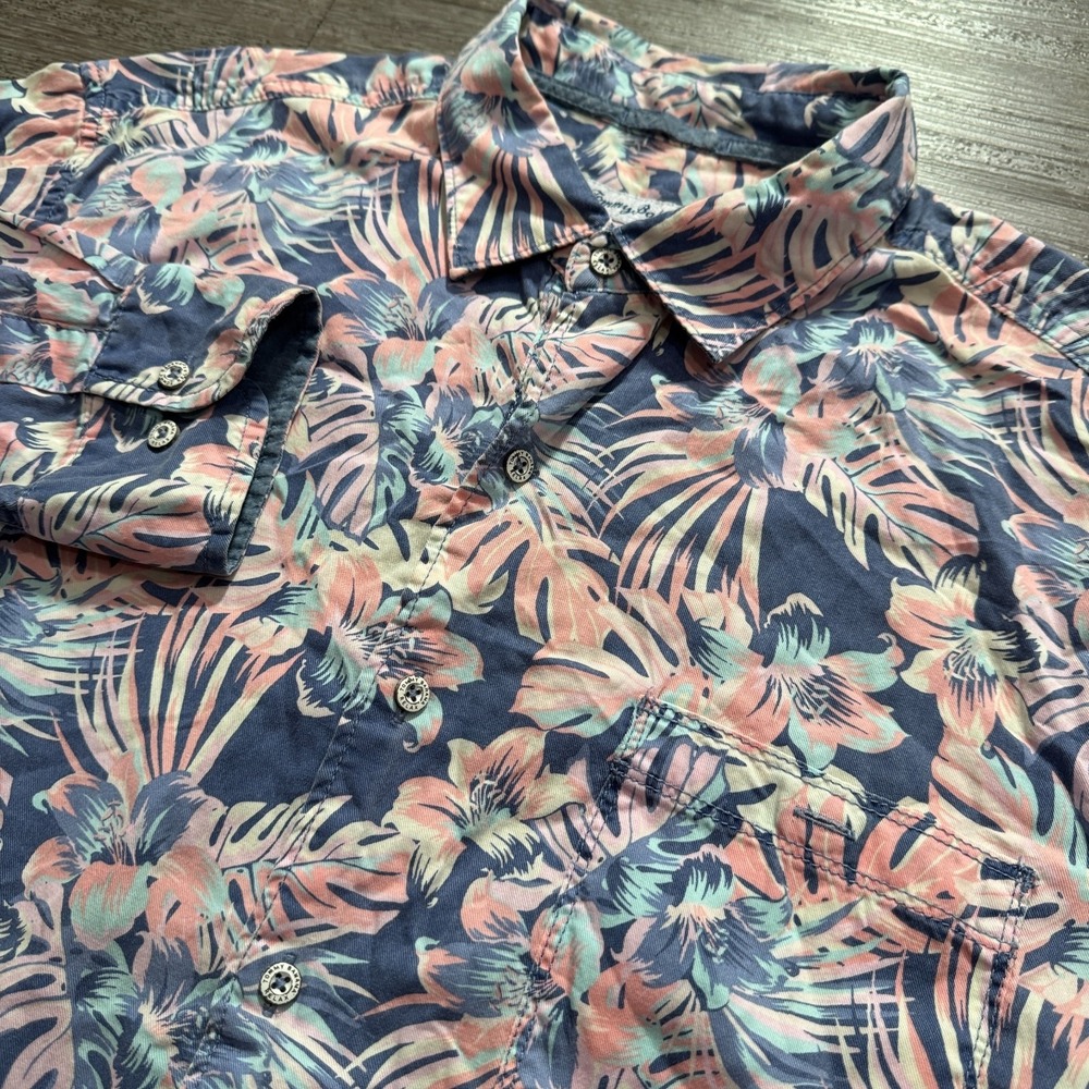 Tommy Bahama Shirt Mens Large Pink Floral Tencel Cotton Vacation Beach L/S L